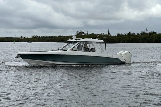 Boston Whaler 380 Realm Yacht For Sale