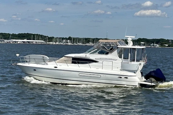 Cruisers Yachts 4450 Express Motor Yacht Yacht For Sale