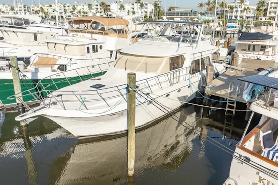Navigator 5700 Rival Pilothouse Yacht For Sale