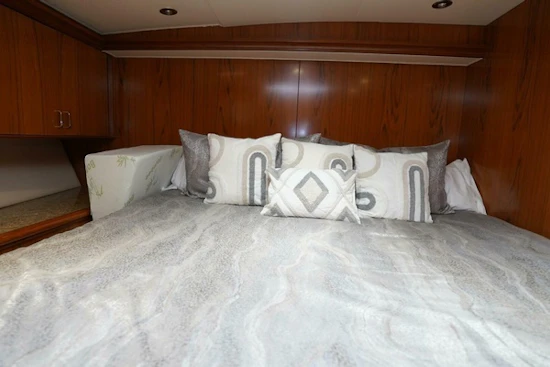 Sea Force IX Enclosed Flybridge Yacht For Sale