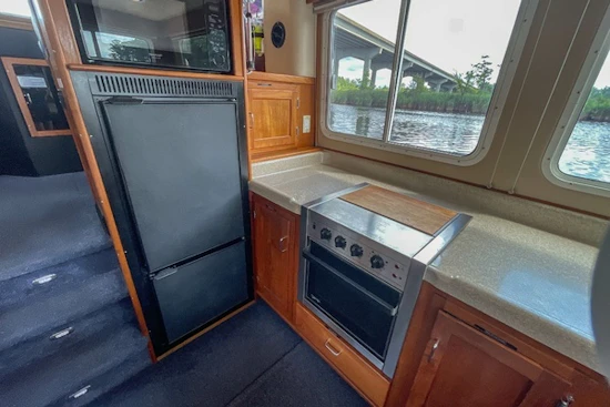 American Tug 34 Yacht For Sale
