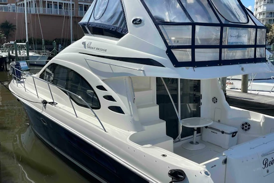 Sea Ray 420 Sedan Bridge Yacht For Sale