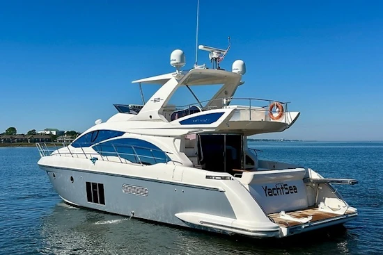 Azimut FlyBridge Yacht For Sale