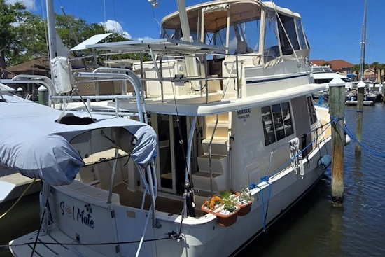 Mainship 400 Yacht For Sale