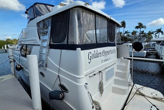 Silverton 453 Motor Yacht Yacht For Sale
