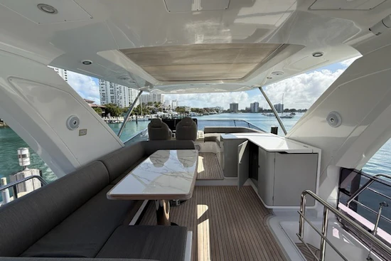 Azimut 60 FLY Yacht For Sale