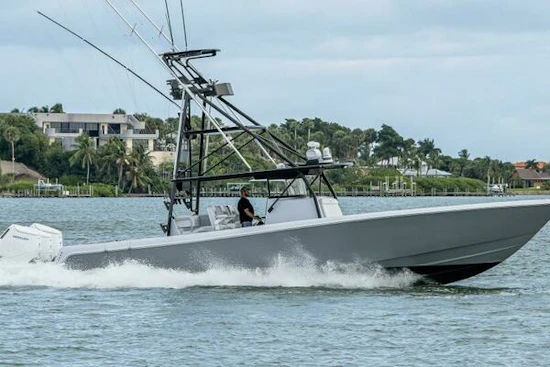 Contender 44 ST Yacht For Sale