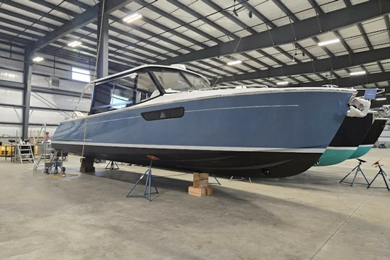MJM 3 Yacht For Sale