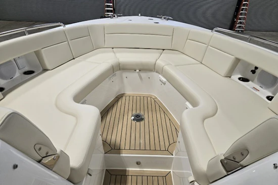 MJM 3 Yacht For Sale