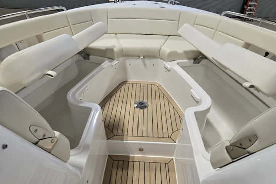 MJM 3 Yacht For Sale