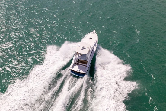 Hatteras 50 Convertible Yacht For Sale
