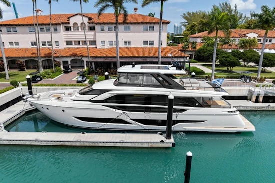 Ferretti Yachts 860 Yacht For Sale