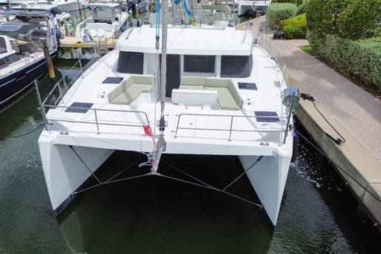 Bali 4.8 Yacht For Sale