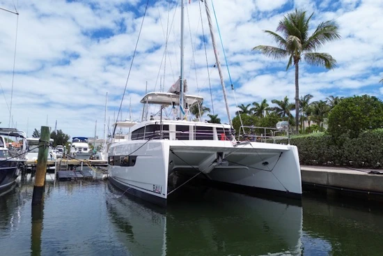 Bali 4.8 Yacht For Sale
