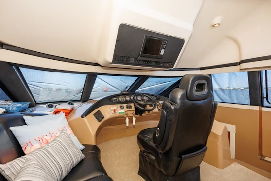 Carver 530 Voyager Yacht For Sale
