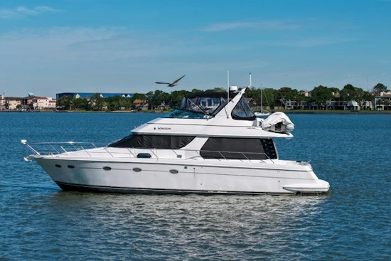 Carver 530 Voyager Yacht For Sale