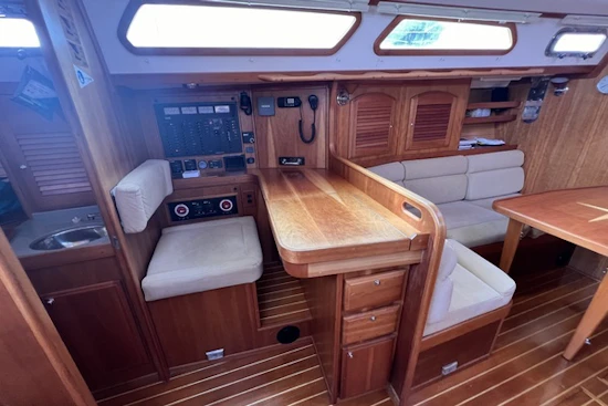Sabre 426 Yacht For Sale