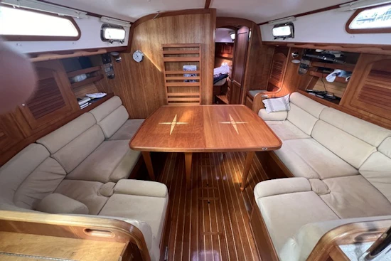 Sabre 426 Yacht For Sale