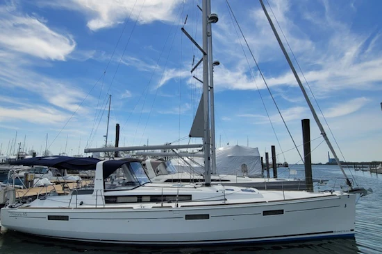 Beneteau Oceanis 45 Yacht For Sale