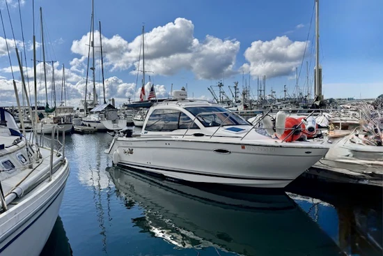 Cutwater C-24 Yacht For Sale