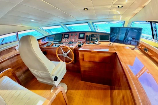 Falcon Falcon 102 Flybridge Yacht For Sale