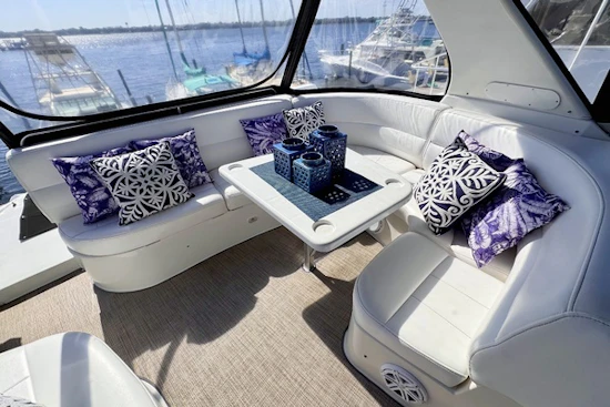 Carver Voyager 530 Yacht For Sale
