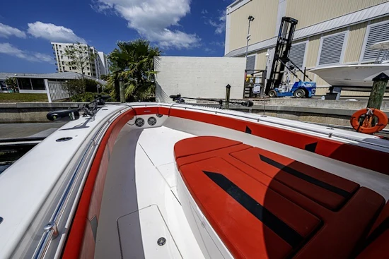 Contender 44ST Yacht For Sale