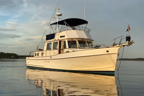 Grand Banks Classic 46 Yacht For Sale