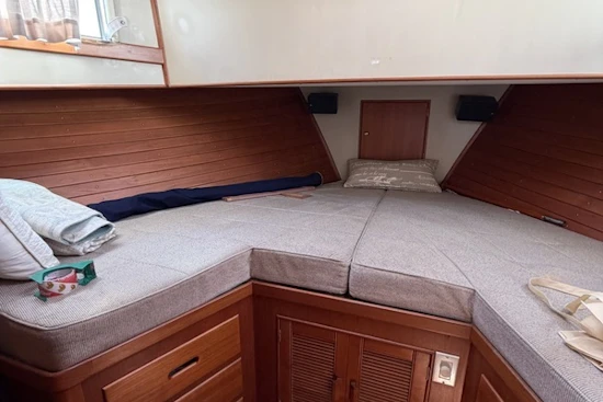 Grand Banks Classic 46 Yacht For Sale