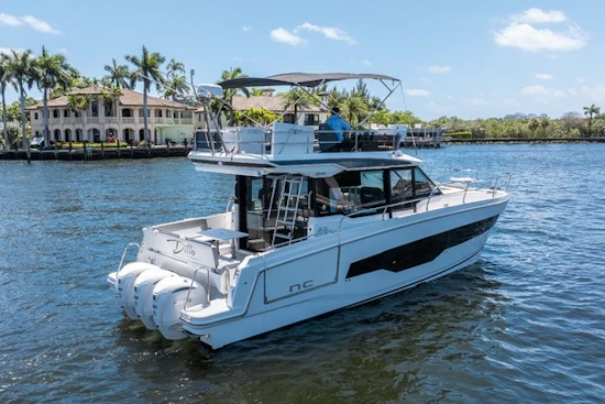 Jeanneau NC 1295 Fly Yacht For Sale