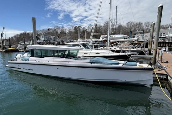 Axopar 37XC Cross Cabin Yacht For Sale