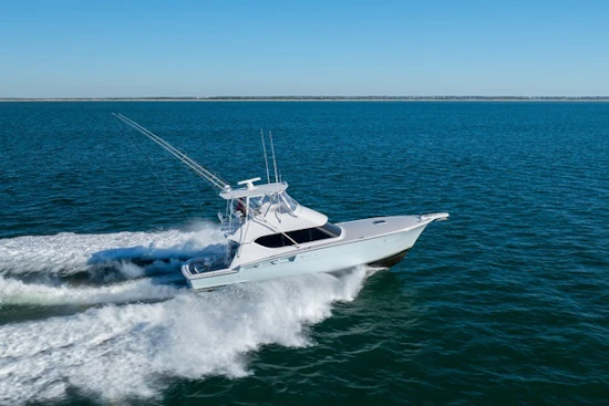 Hatteras 50 Convertible Yacht For Sale