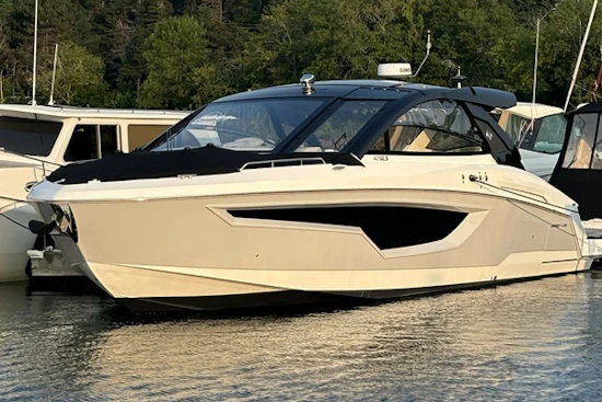 Cruisers Yachts 42 GLS OB Yacht For Sale
