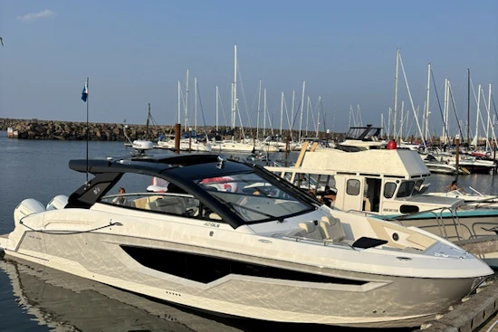 Cruisers Yachts 42 GLS OB Yacht For Sale
