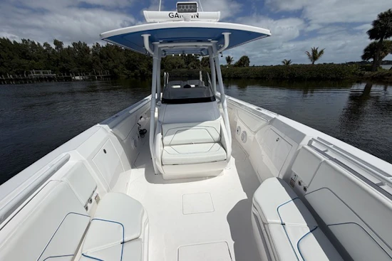 Intrepid 345 Nomad FE Yacht For Sale
