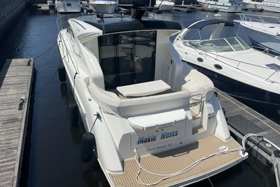Carver C37  Coupe Yacht For Sale