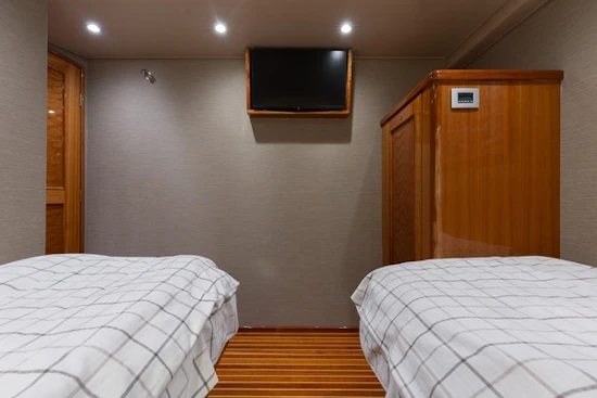Viking Skybridge Yacht For Sale