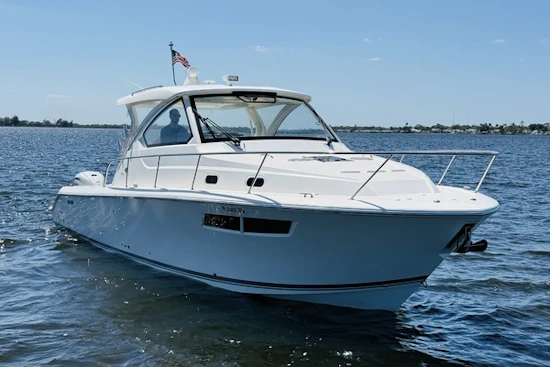 Pursuit OS 355 Yacht For Sale
