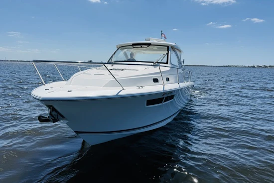 Pursuit OS 355 Yacht For Sale
