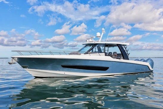 Boston Whaler  Yacht For Sale