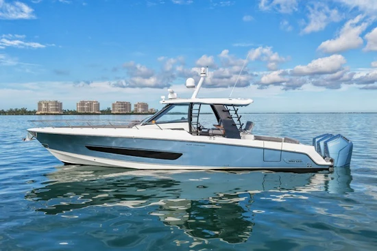 Boston Whaler  Yacht For Sale
