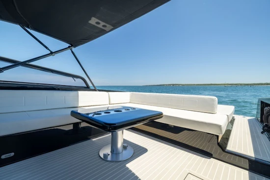 VanDutch VanDutch 40 Yacht For Sale