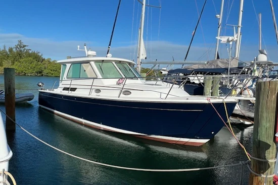 Back Cove 33 Yacht For Sale