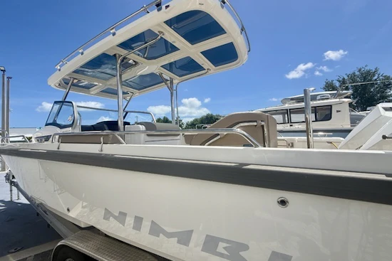 Nimbus T9 Yacht For Sale