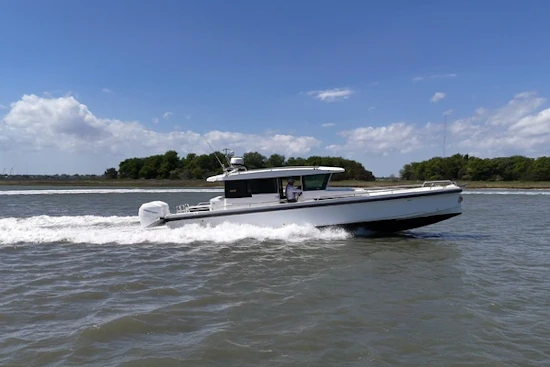Axopar 37 XC Cross Cabin Yacht For Sale