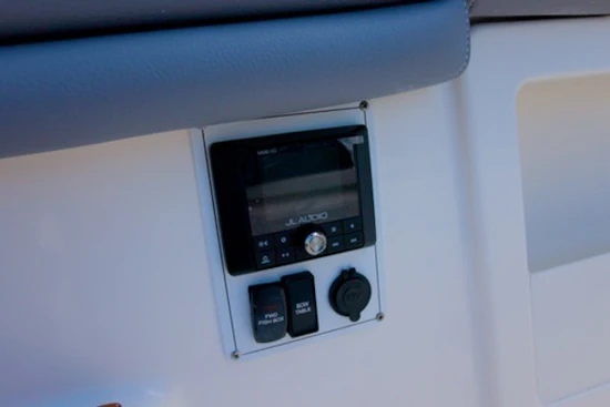 Boston Whaler Outrage Yacht For Sale
