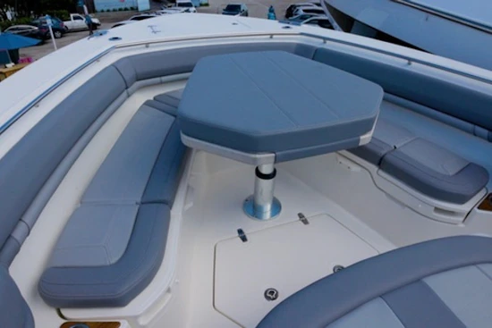 Boston Whaler Outrage Yacht For Sale