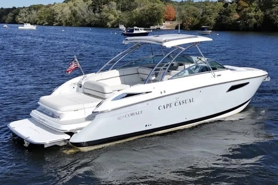 Cobalt R35 Yacht For Sale