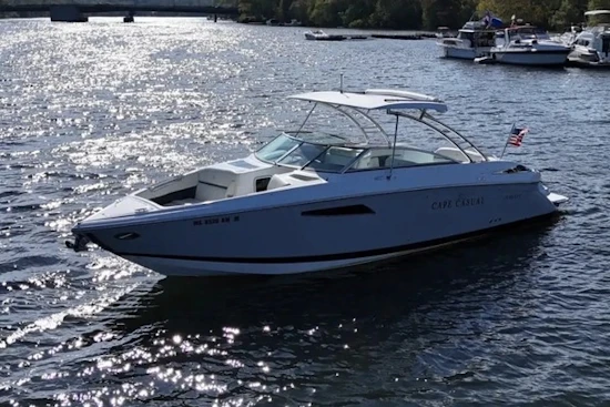 Cobalt R35 Yacht For Sale