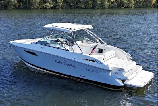 Cobalt R35 Yacht For Sale